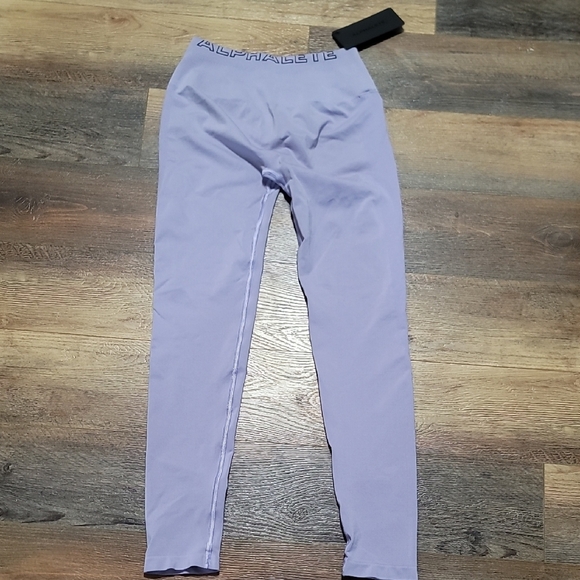 Alphalete Light Purple Leggings - Picture 1 of 9